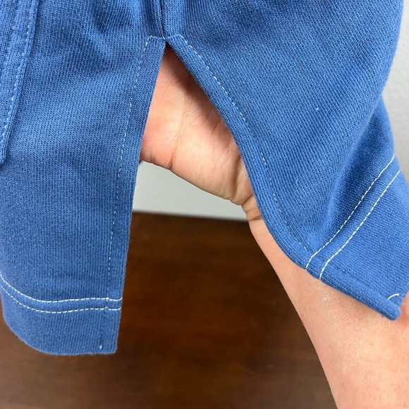 Free assembly Women's Funnel Neck sweatshirt with front patch pockets - Picture 7 of 7